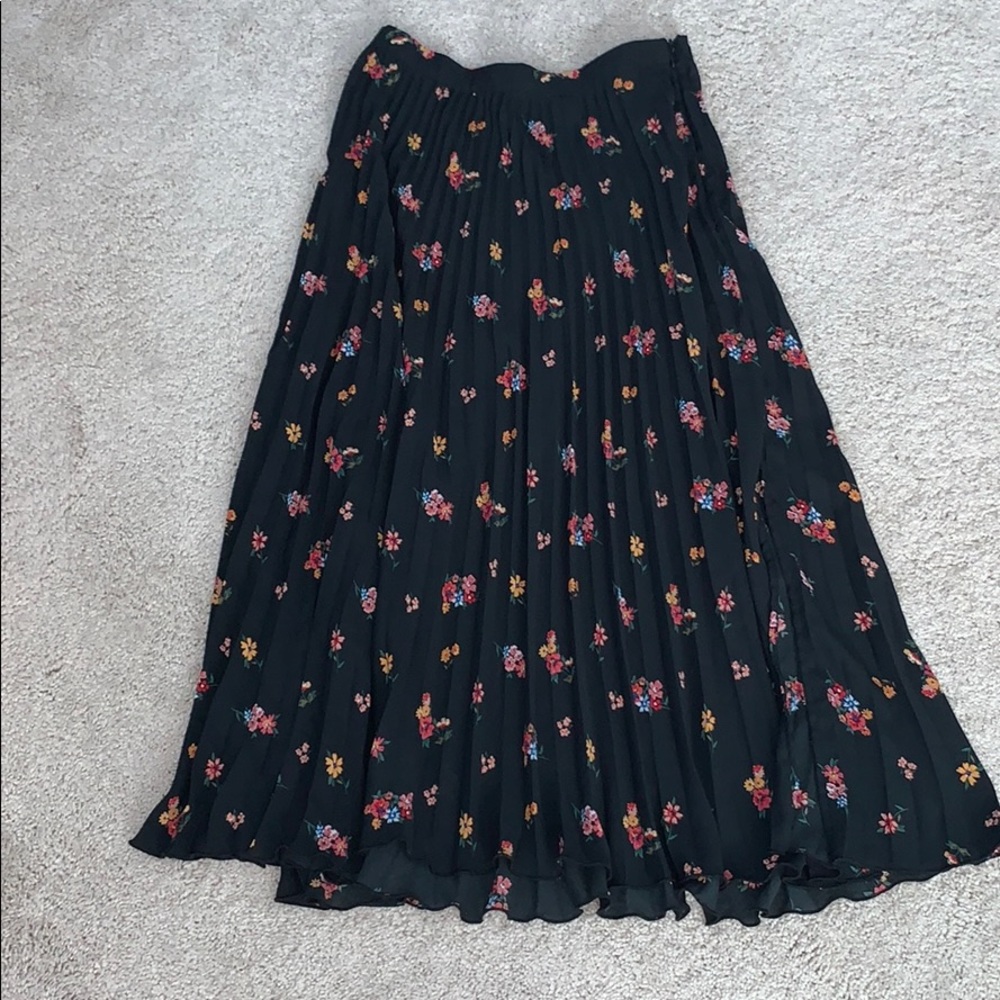 HM floral skirt